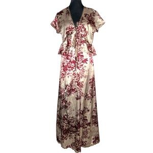 Dippin Daisys 2 piece silky satiny lightweight feminine pajamas floral print